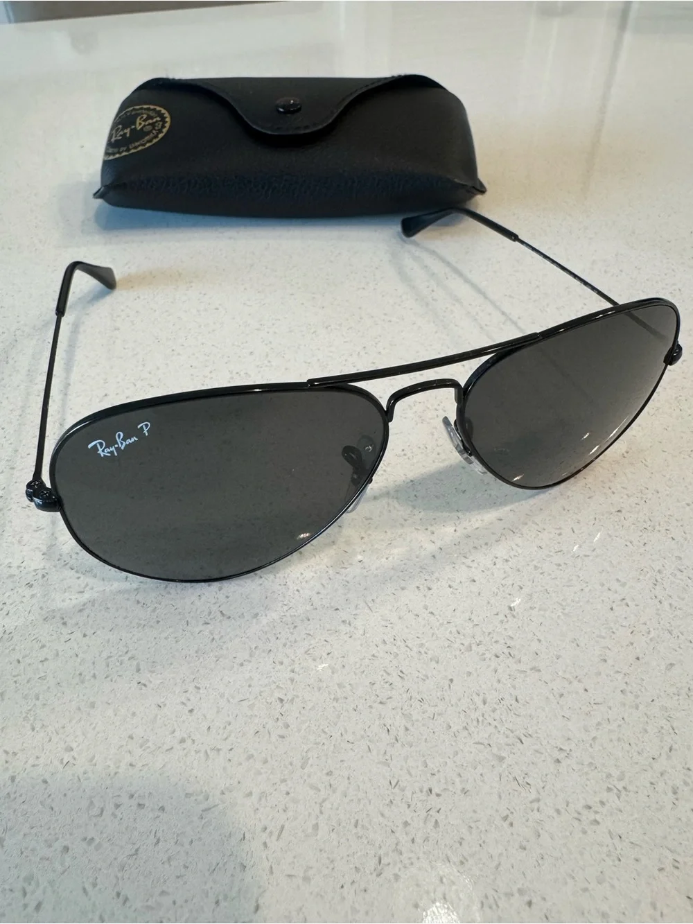Ray-Ban Black Aviator Sunglasses with Case